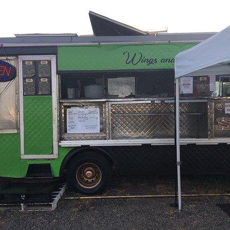 Wings and Thangs Comfort Food